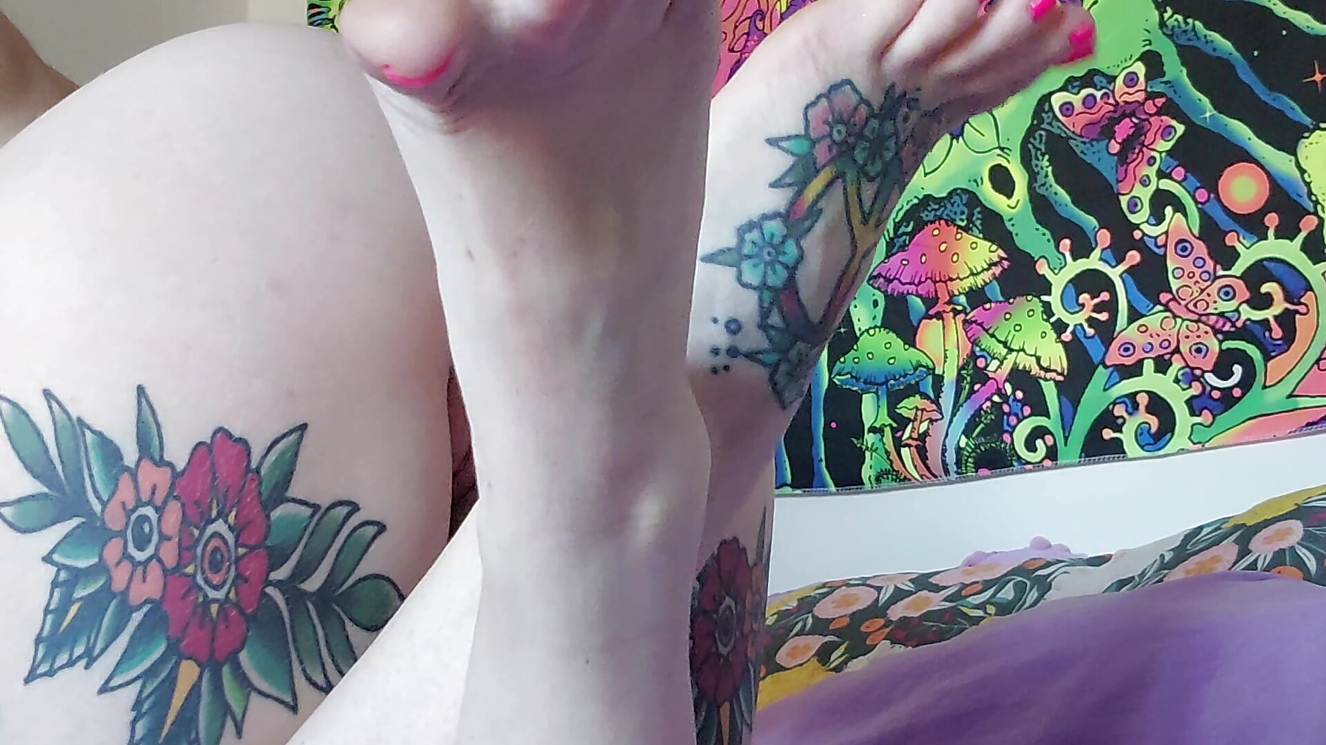 Foot Fetish - Showing off my feet naked for you