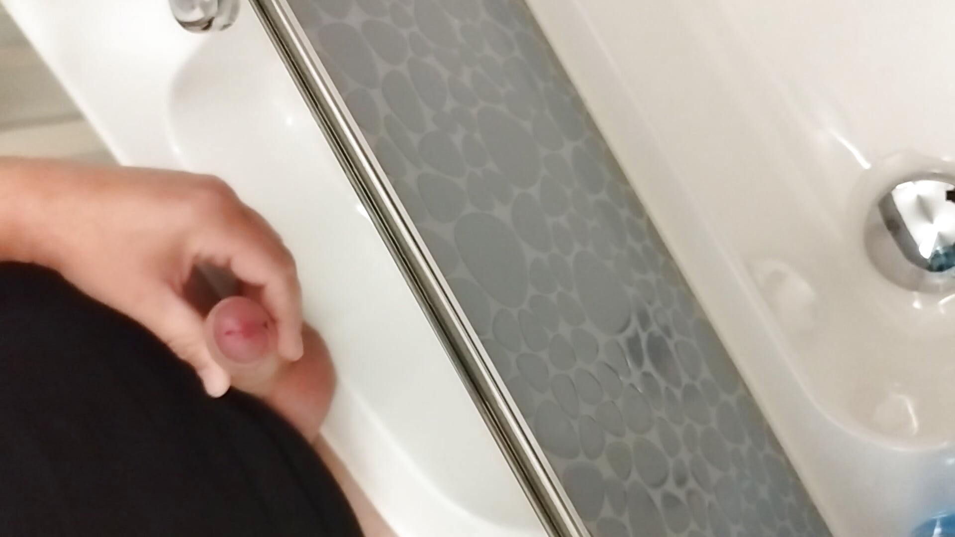 Slaveboy cum in bathroom - 視頻由 mrbard 主播提供