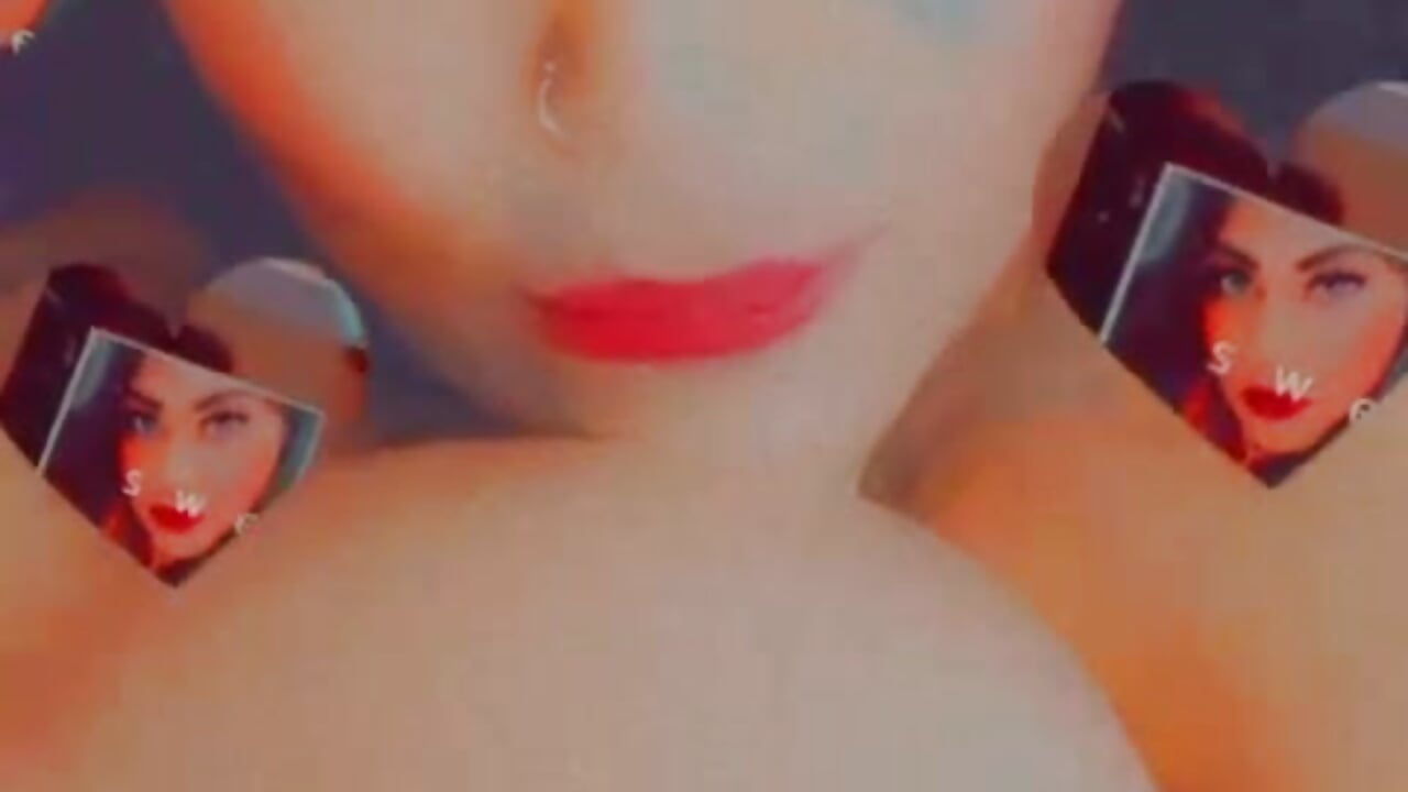 Nipple play - vídeo de indian_dreamgirl modelo de câmara