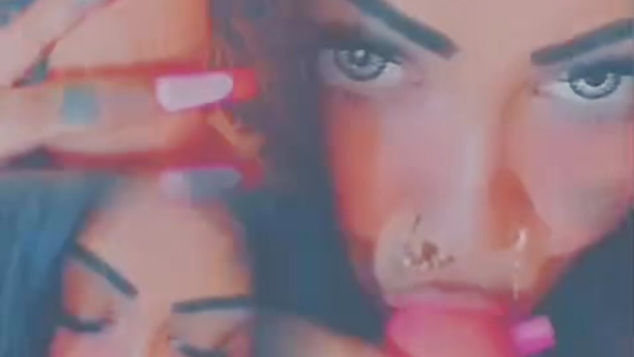 Lick your fruity licks - vídeo de indian_dreamgirl modelo de câmara