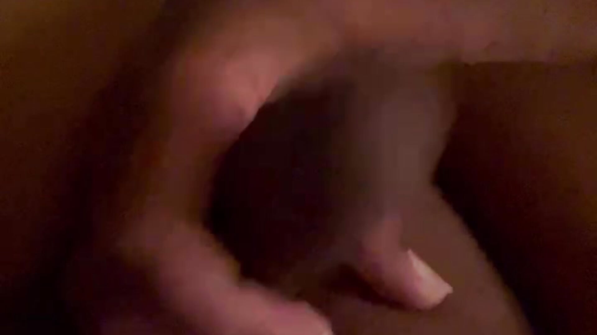 trim,40D8E9F4-9A7D-48F1-A78E-5889FC1BA1DA－カメラキャストのDaddySmoothの動画