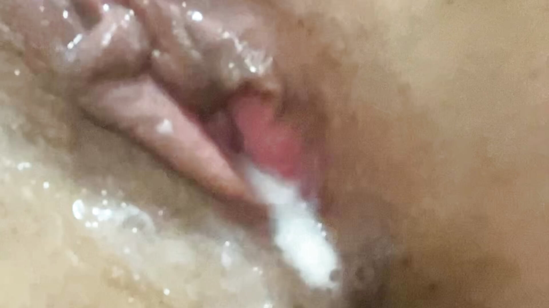 My white cream is flowing from my pussy Mmmm so yummyyy