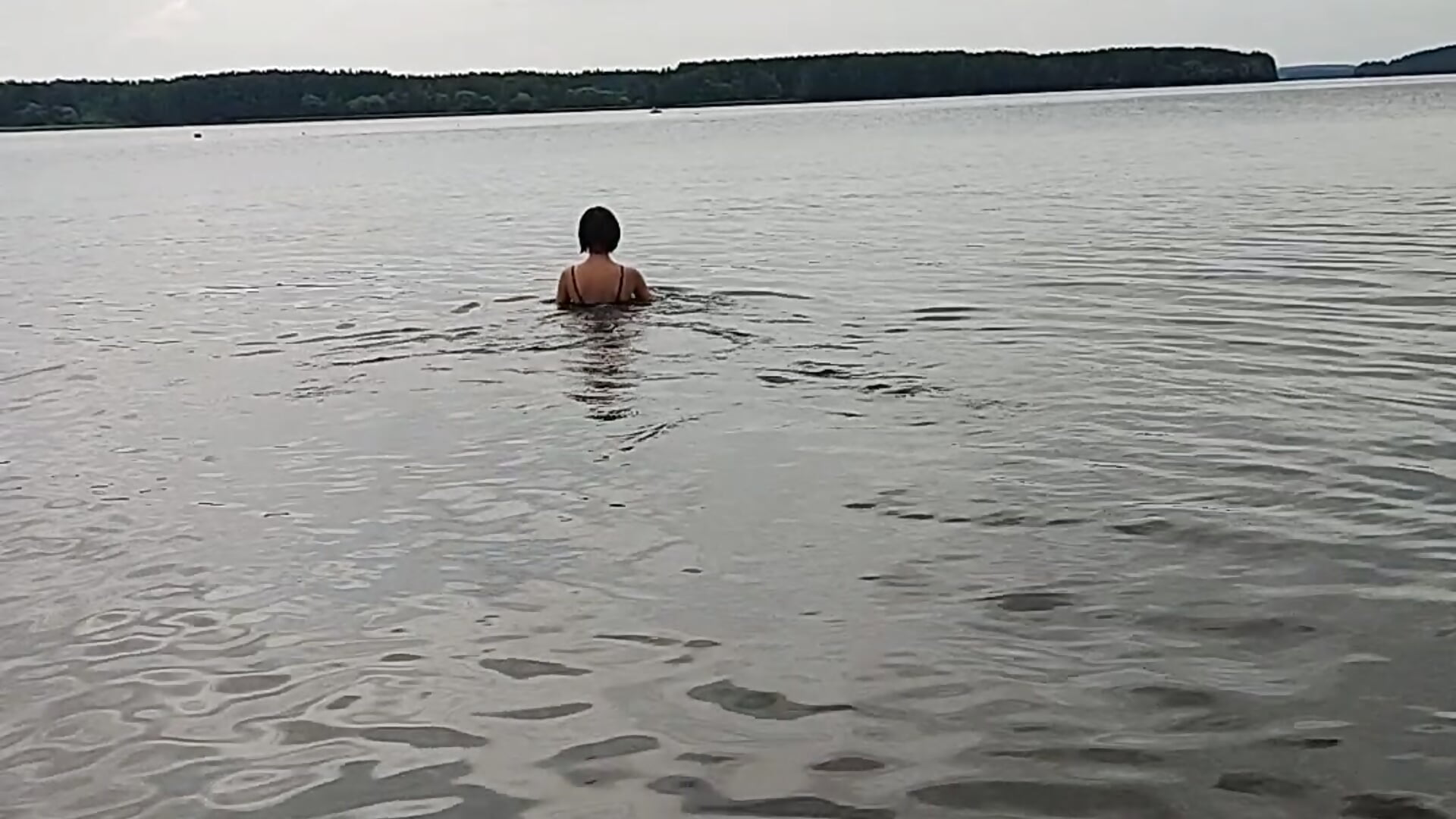 in the lake - video by alisacucumber cam model