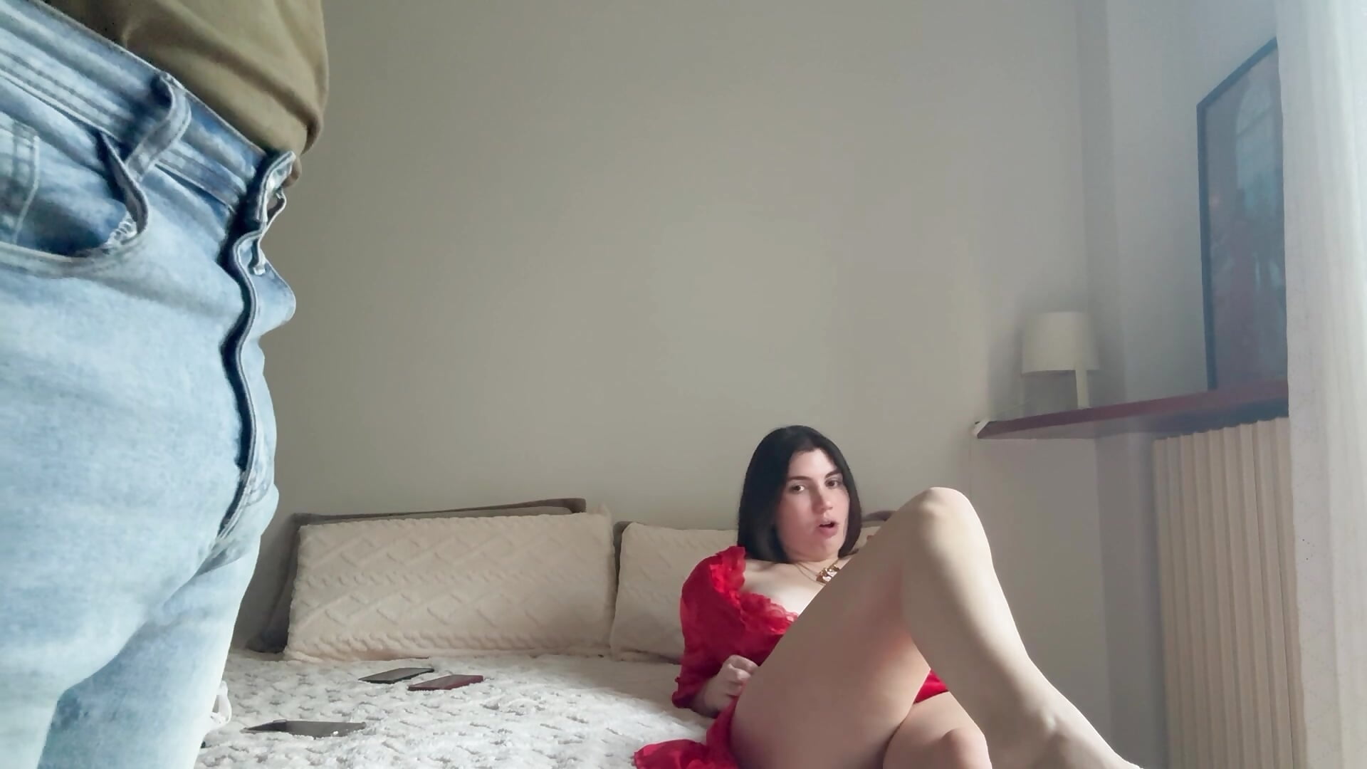 Ha scoperto che lo tradivo, mi ha schiaffeggiato e mi ha fatto il culo rosso - video oleh couplepenetration kamera model