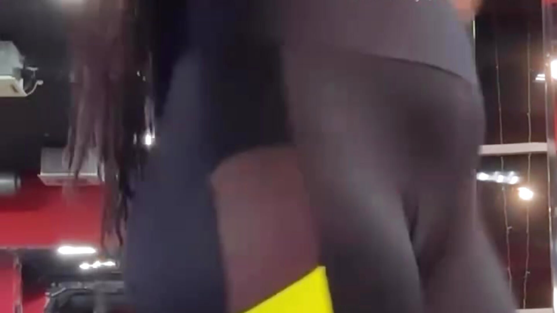 My sexy ass in sports leggings - video by Cutie_orgasm cam model