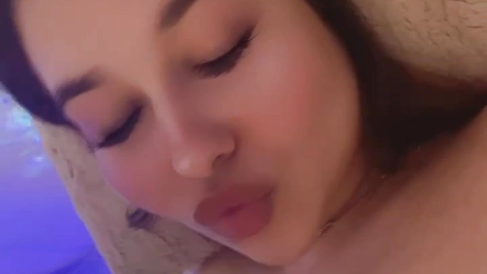 Kiss😘－カメラキャストのMinne__mouseの動画