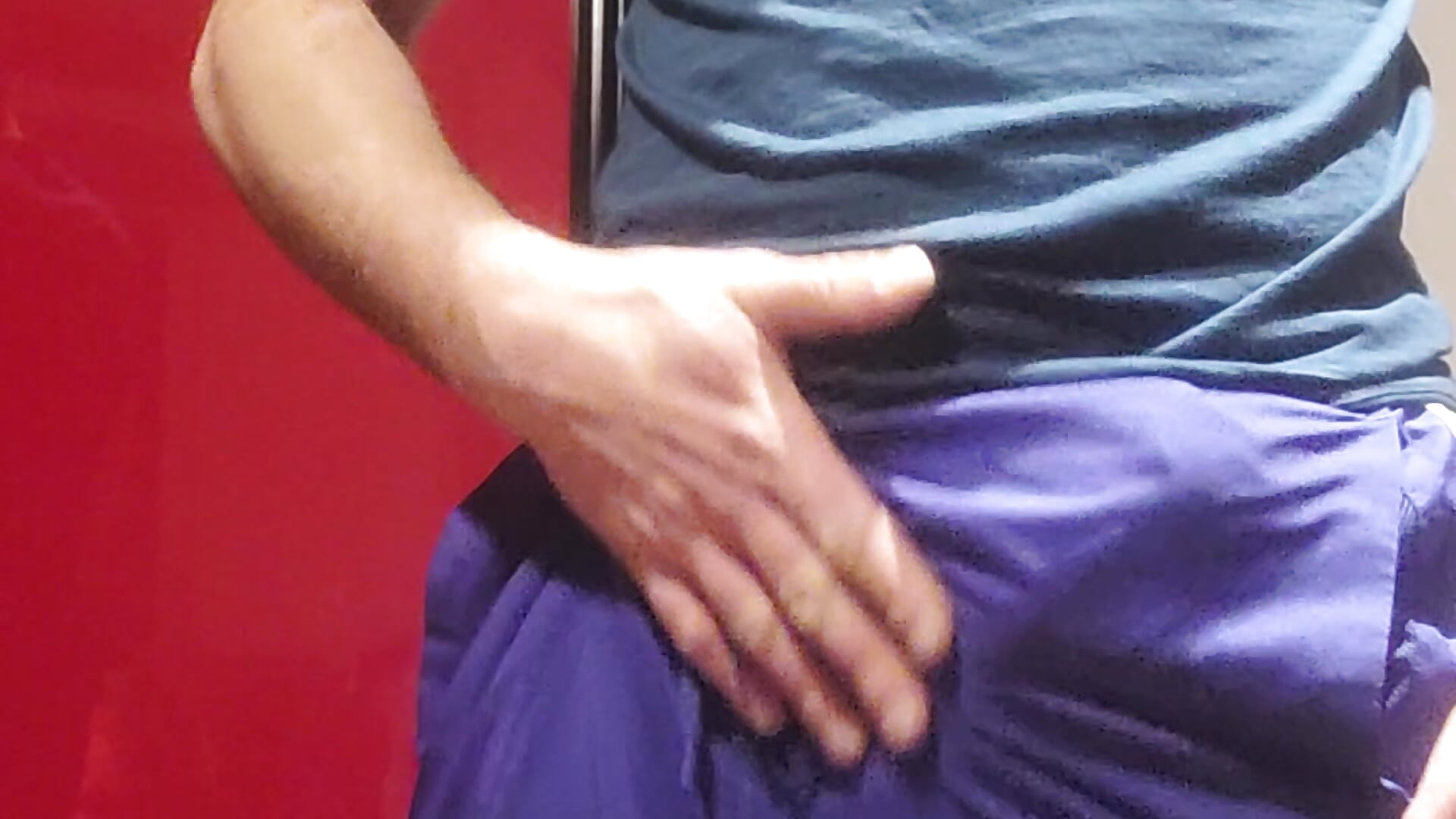 Stripper 🤣 - فيديو من Mlodylbn95 موديل الكام