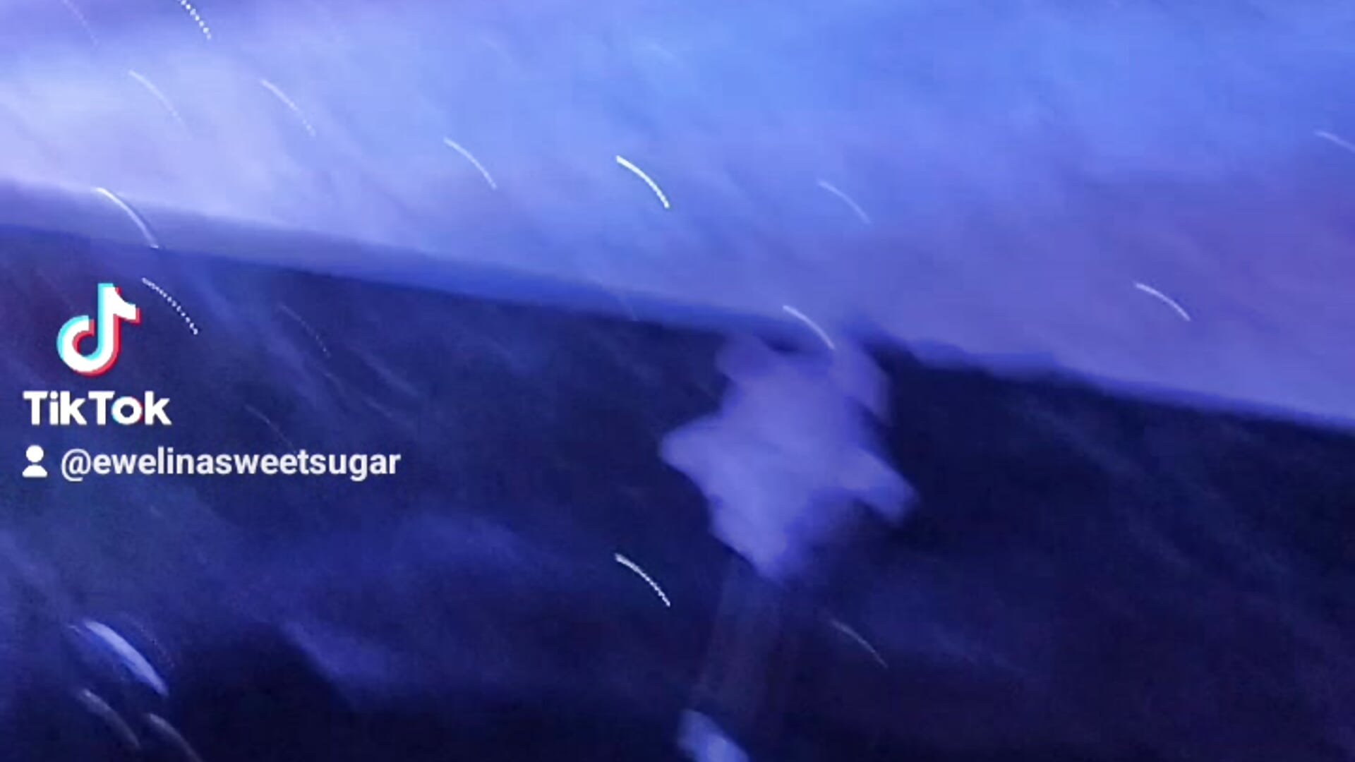 1000015907 - video by Ella_Rose cam model