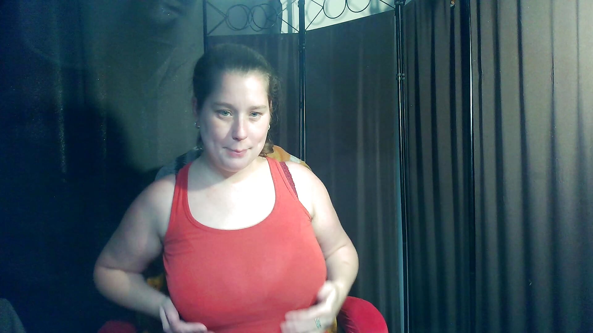 wat aan dansen maar ik ben geen danser zoals je kan zien wel op paal daar dans ik graag op - video by sexydame88 cam model