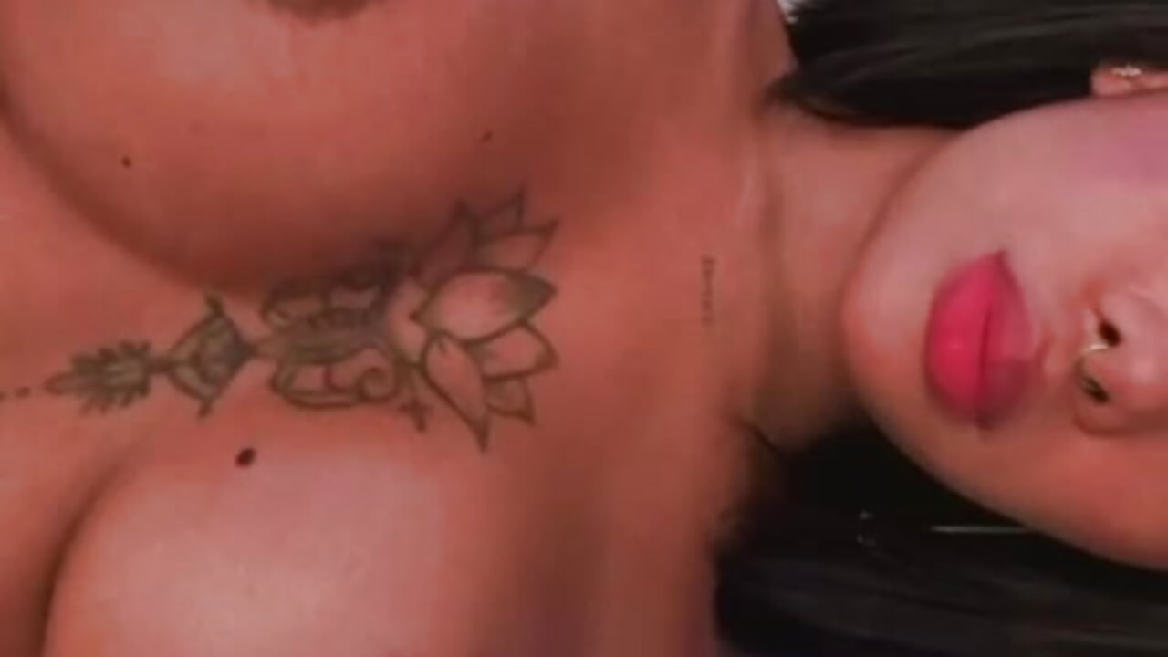 tetassss - video av valensure cam model