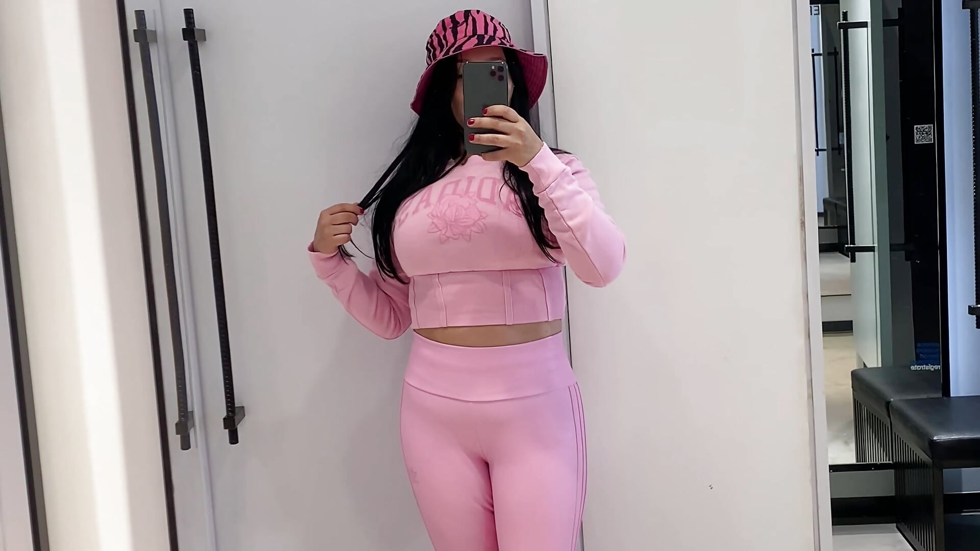 IMG_3027 - відео від вебкаммоделі milena-bigsquirt-