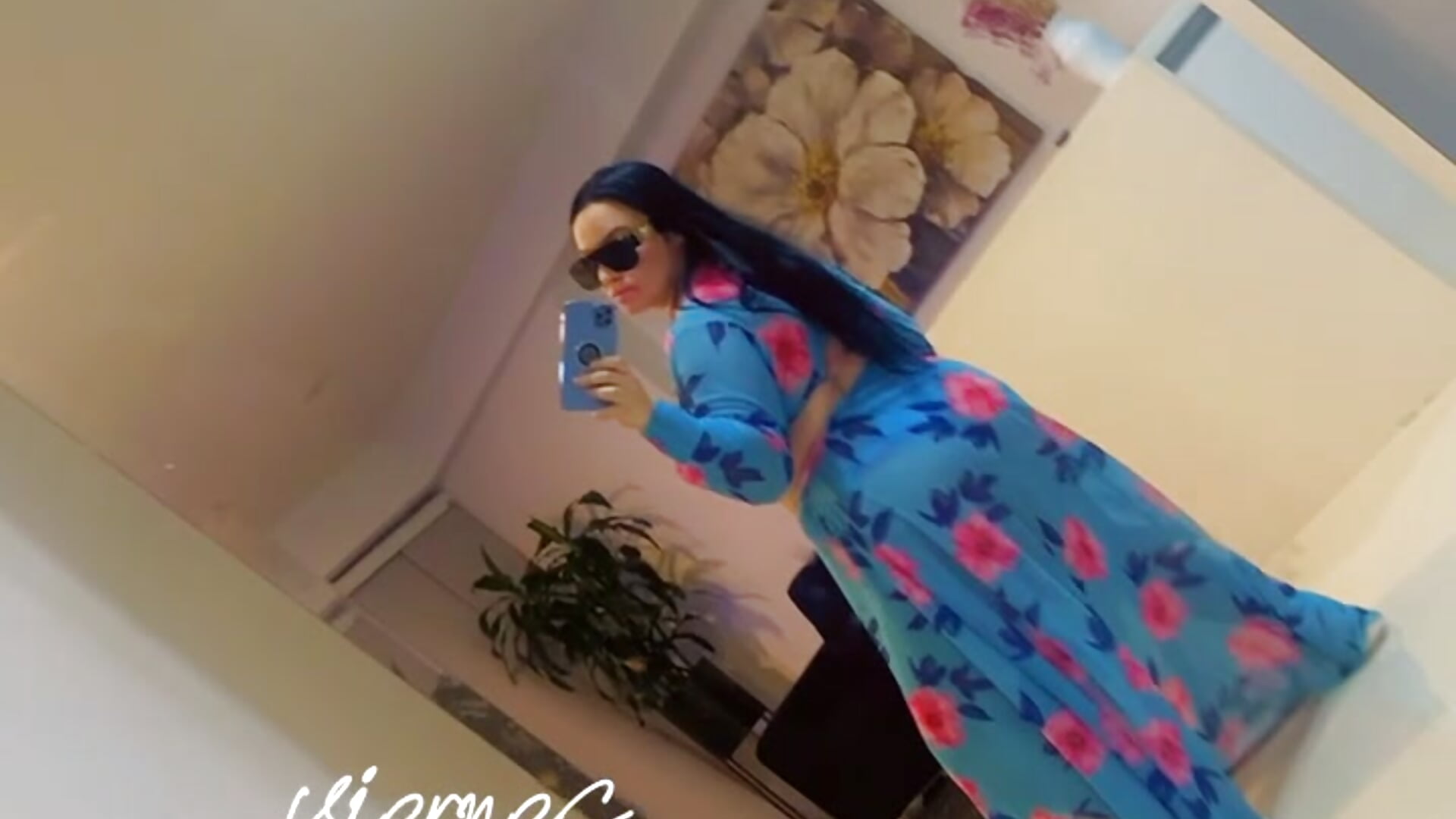 filtered-70578B42-8325-4673-9EA8-10D5CB692CB2 - відео від вебкаммоделі milena-bigsquirt-