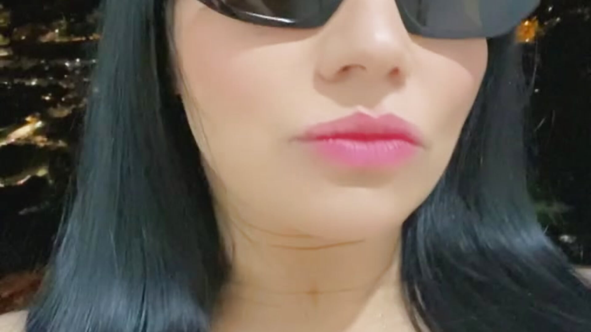 Cute girl kiss - відео від вебкаммоделі milena-bigsquirt-