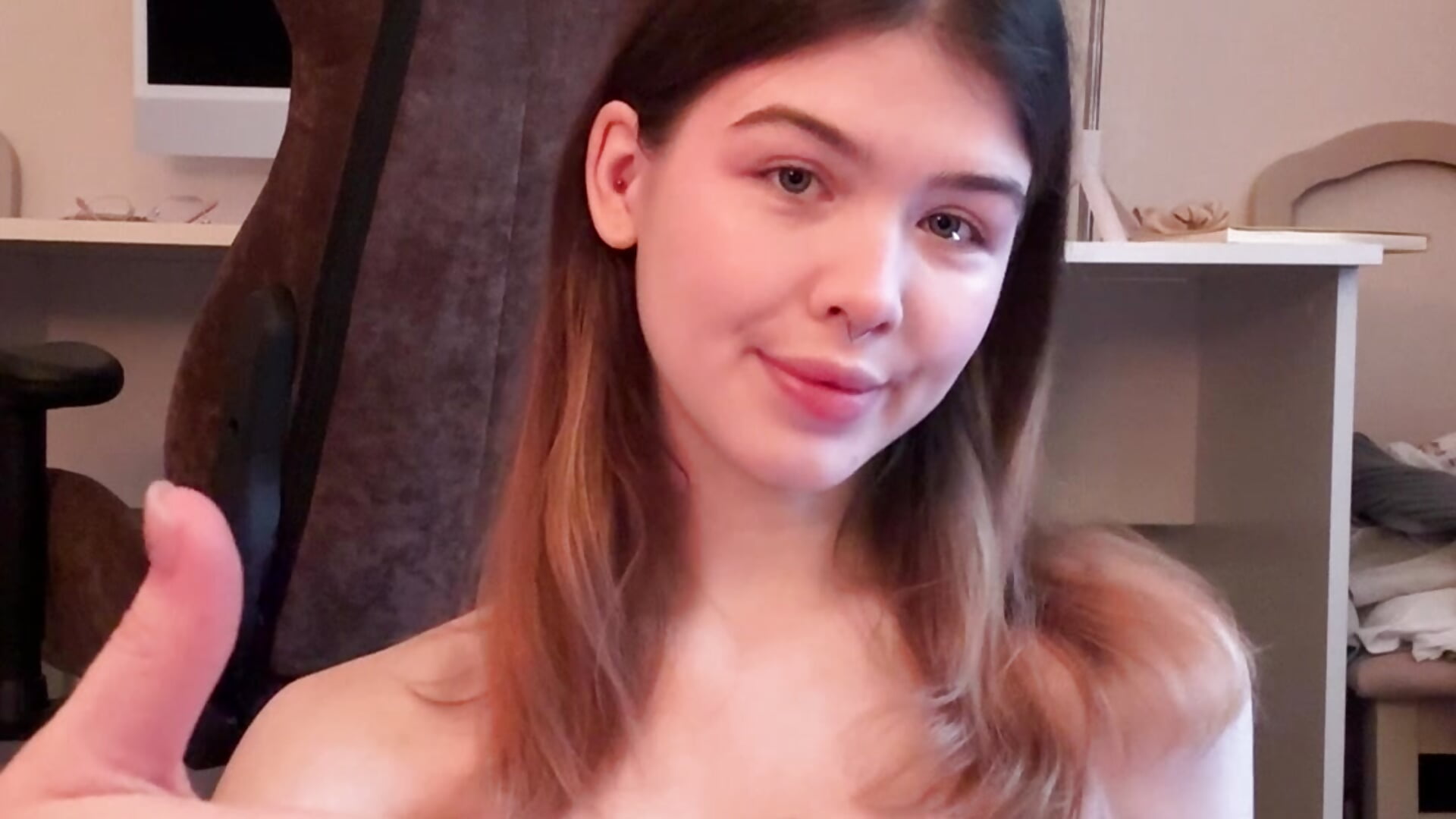 Flash nip ☺️😜 - video od modelky/modela _Amberlley