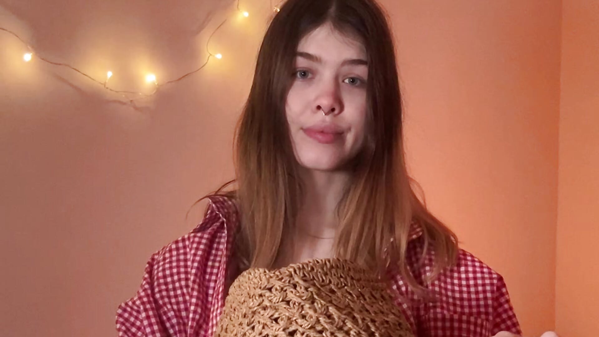 I’m a cowgirl and flesh nip - video by _Amberlley cam model