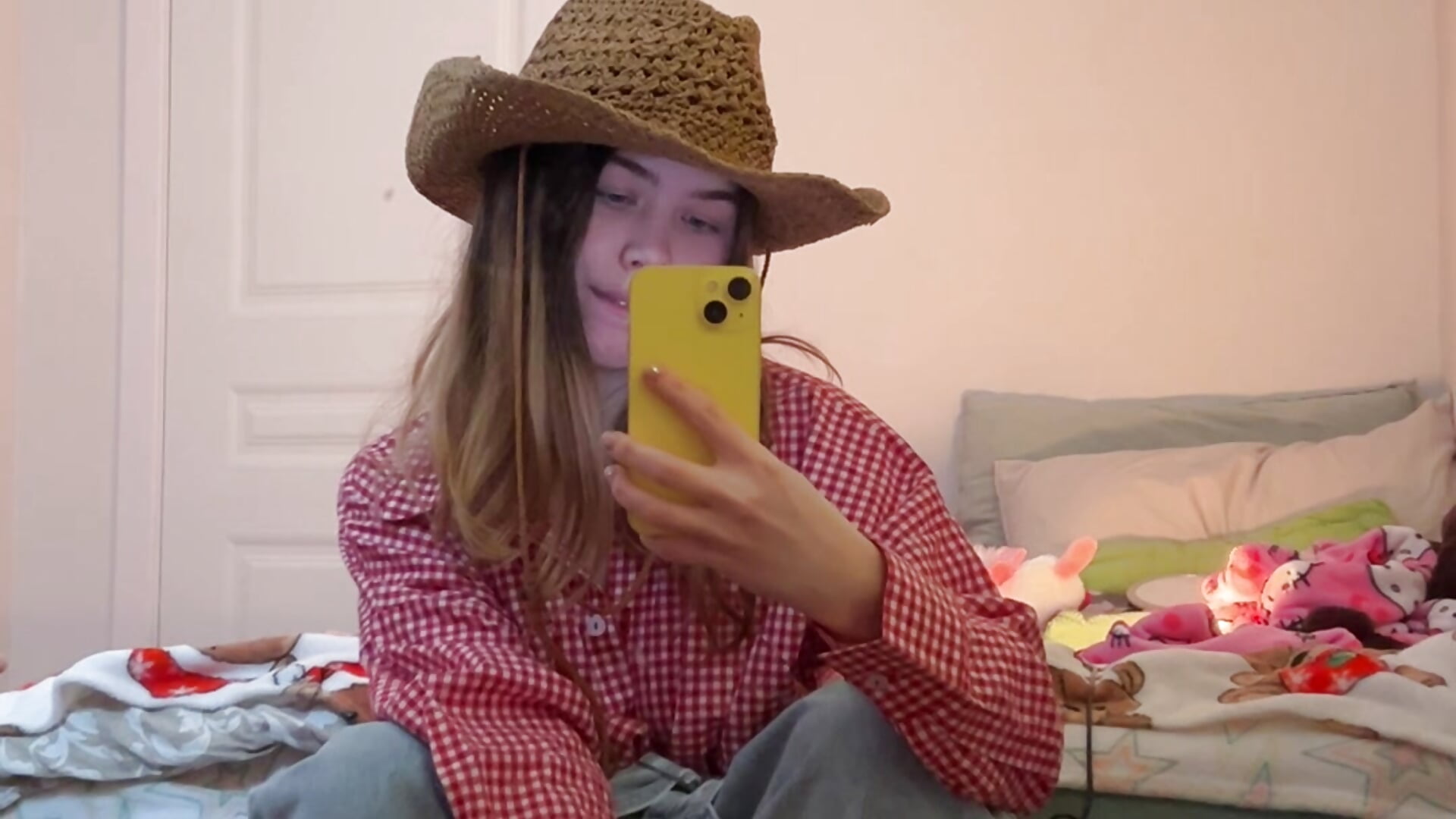 Your little cowgirl tease you - video by _Amberlley cam model