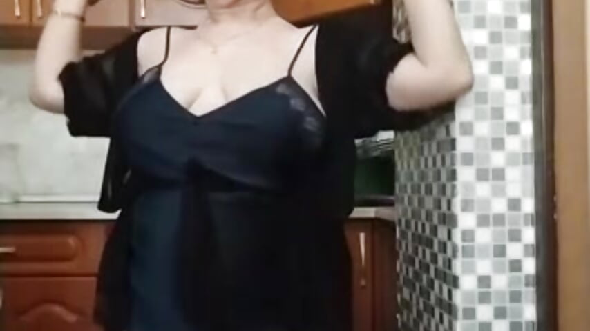 Love you - vídeo de la modelo de cam SalientClean