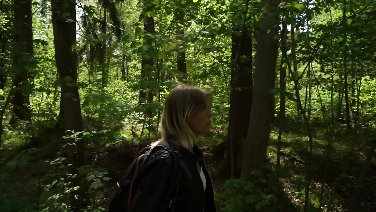 Sonntags im Wald - video by Moistdevil cam model