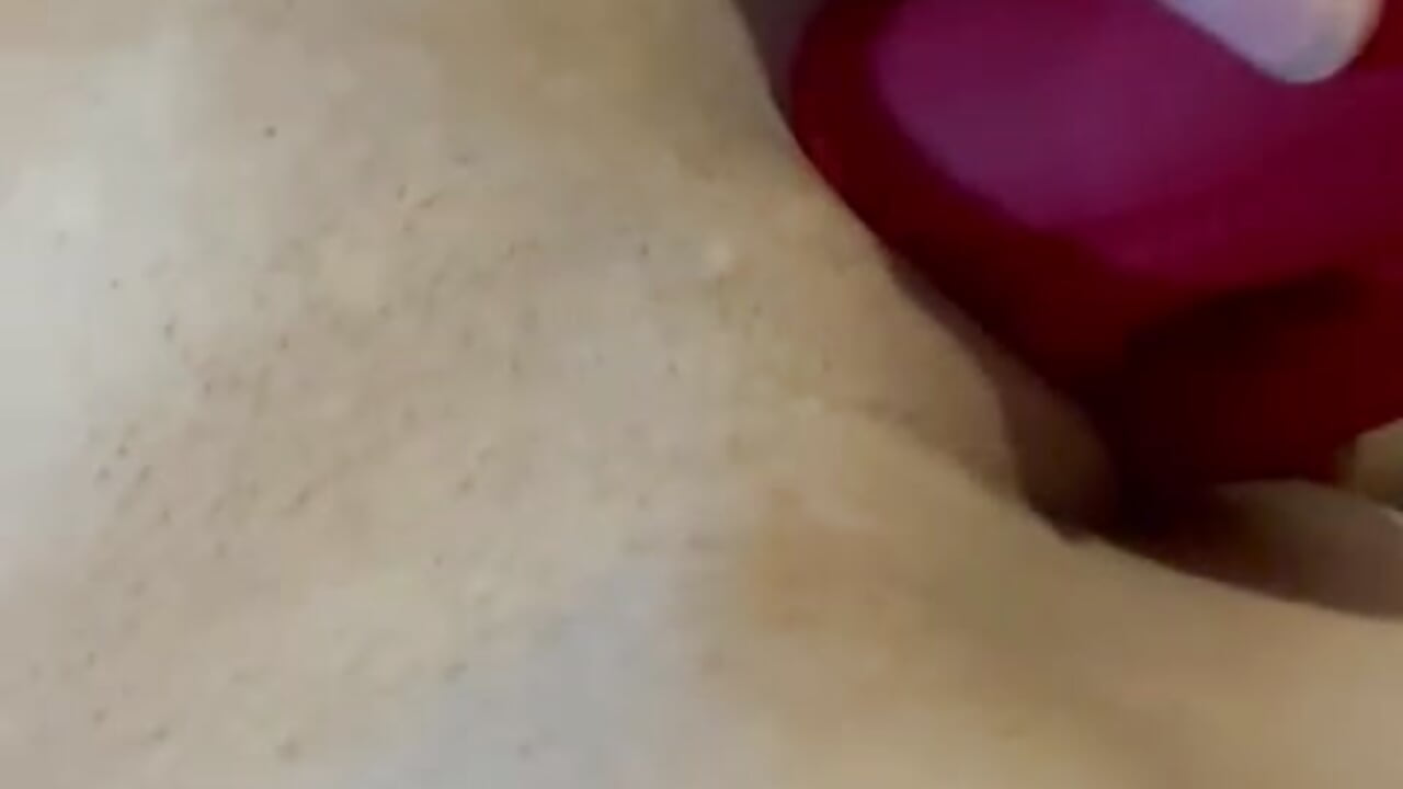 mmm play with me ? - video by geilmeisje98 cam model