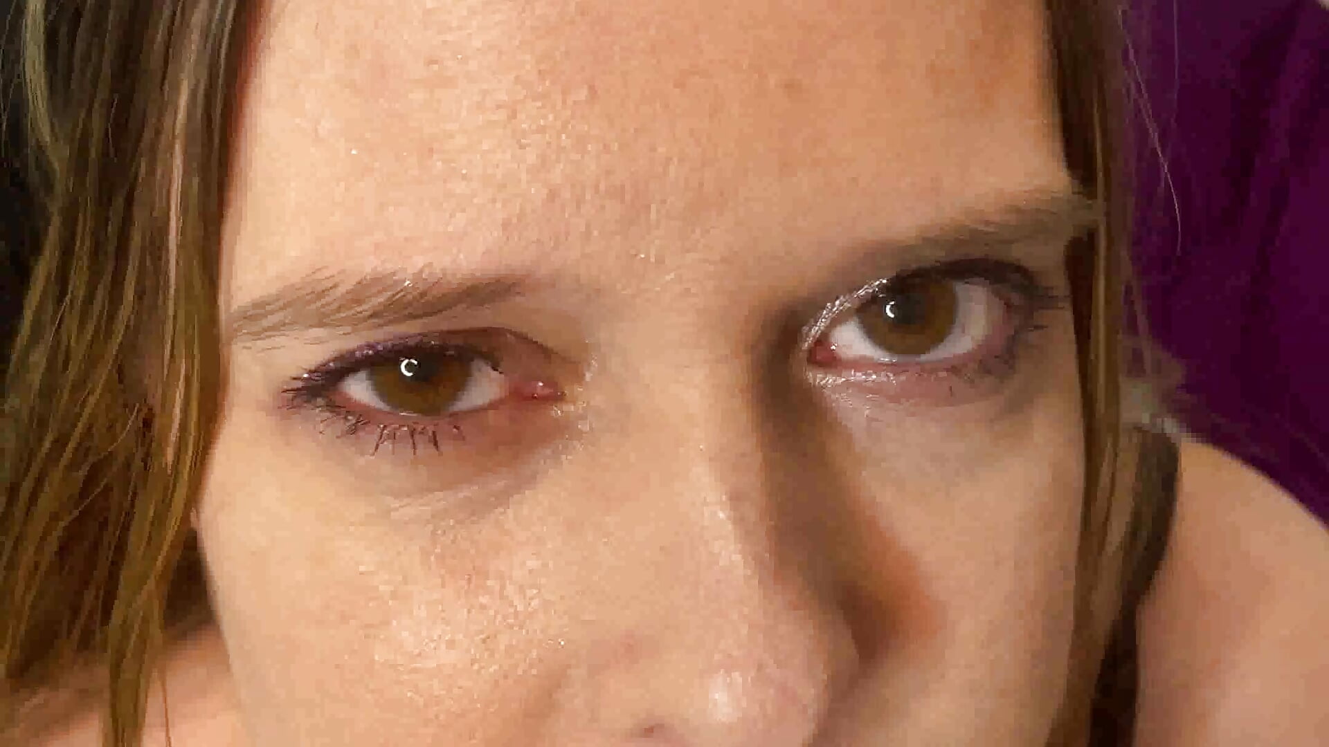 Video 5: Bunny POV Dildo Blow mit Cumshot - vídeo de Ella_Unendlich modelo de câmara