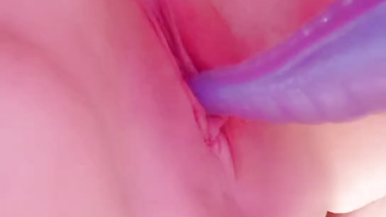 tentacle in? – video af LittleShyy cam-model