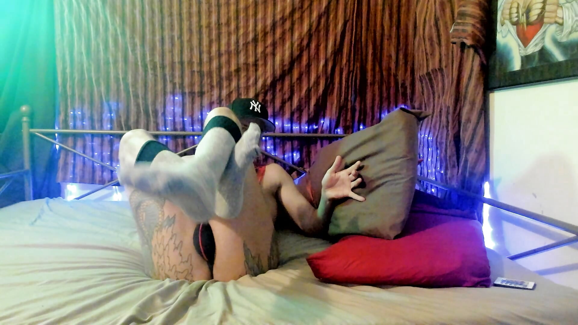 feet - video by Dragonnyc@xh cam model