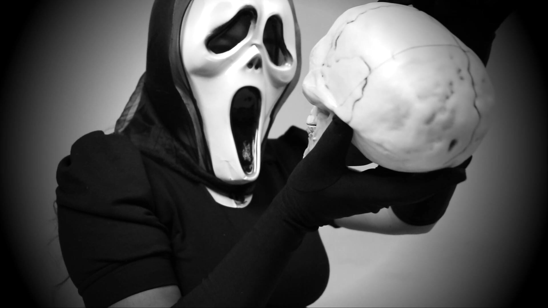 Happy Halloween - video by MaraOwen_ cam model