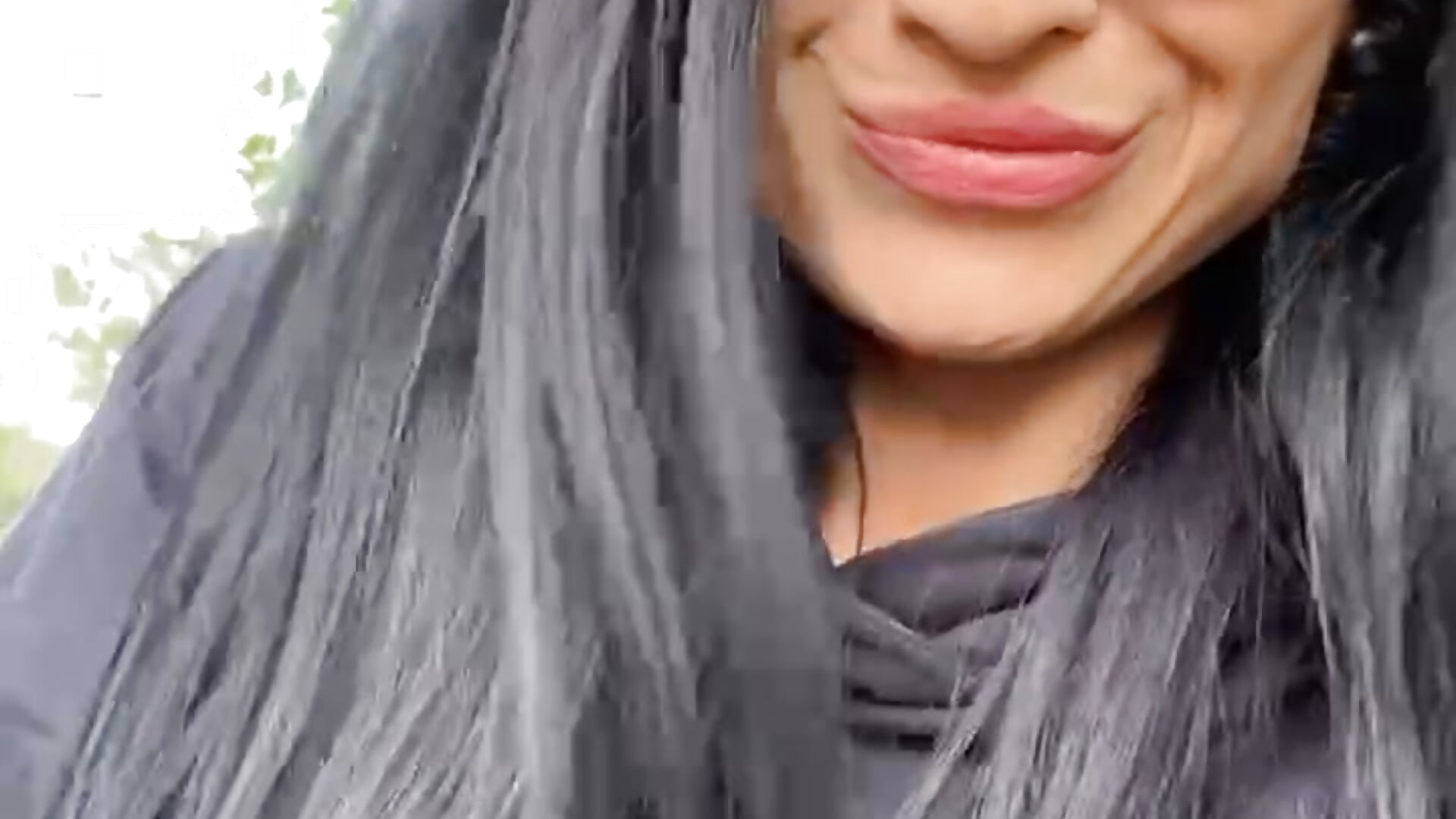 kisses - video by NikkiStarX cam model