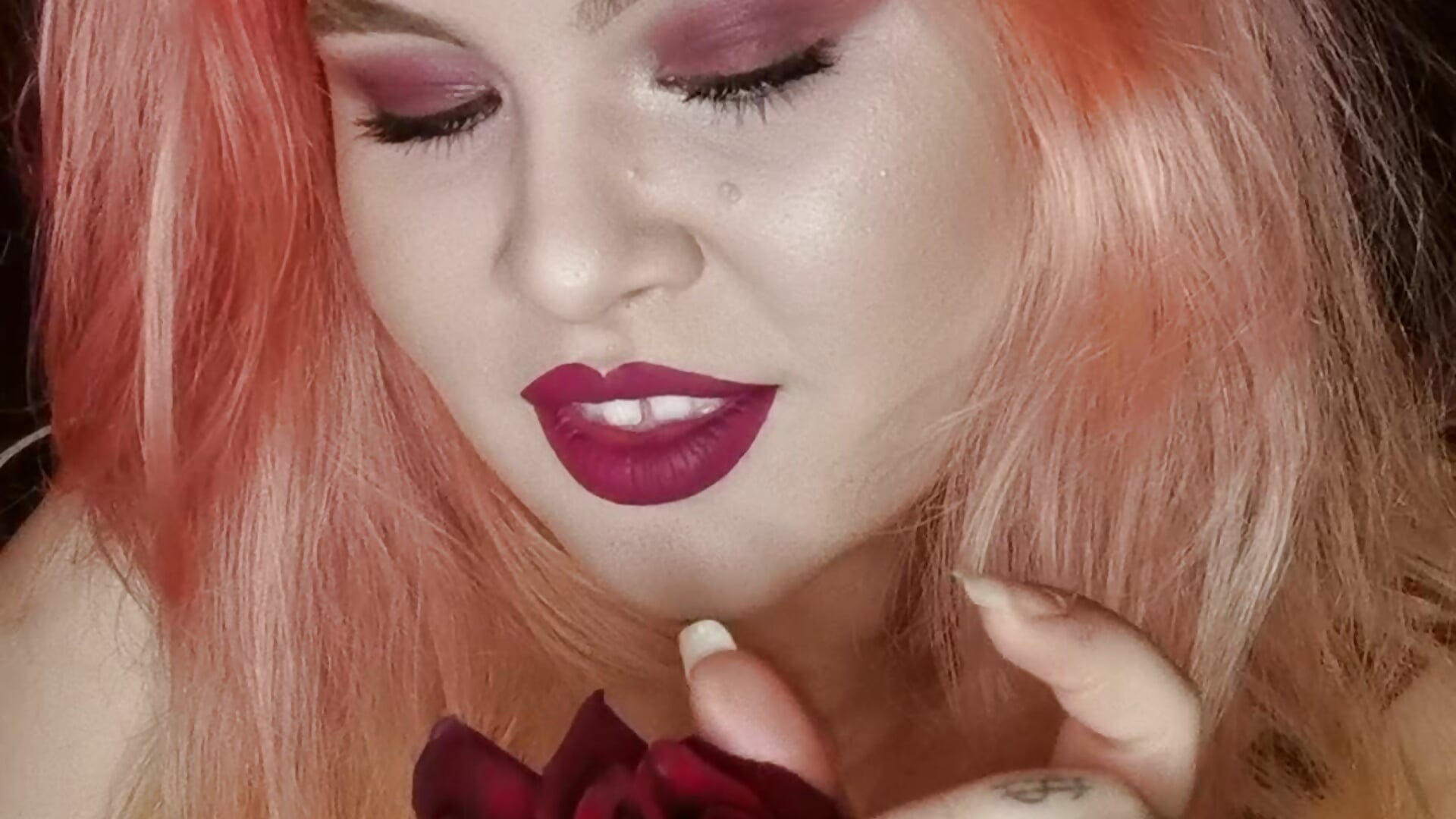 Valentines Day - video by Allyy_baby cam model