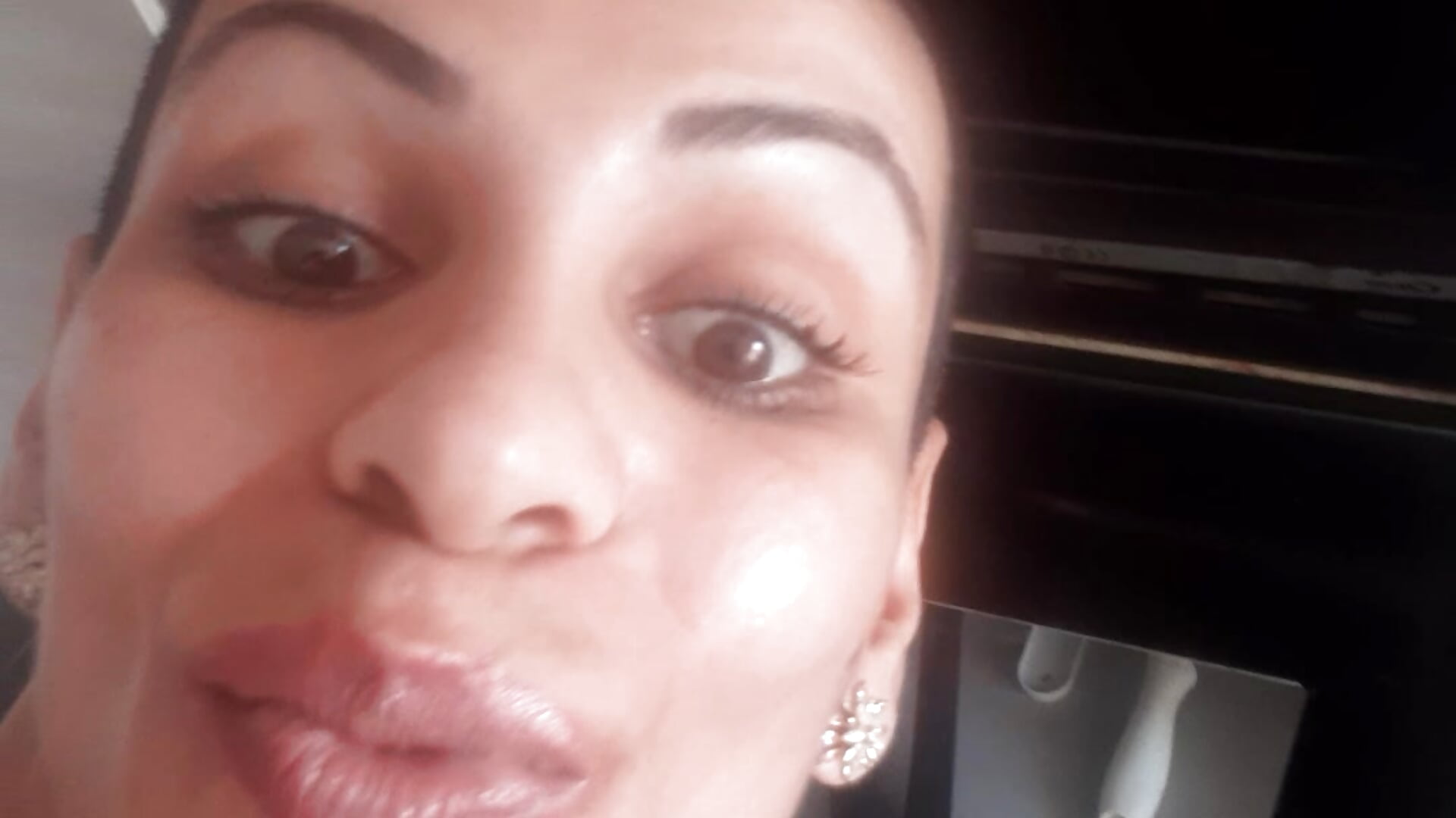 PIZZA ABD I FINISH - video của người mẫu cam hotSANDRA_STARR