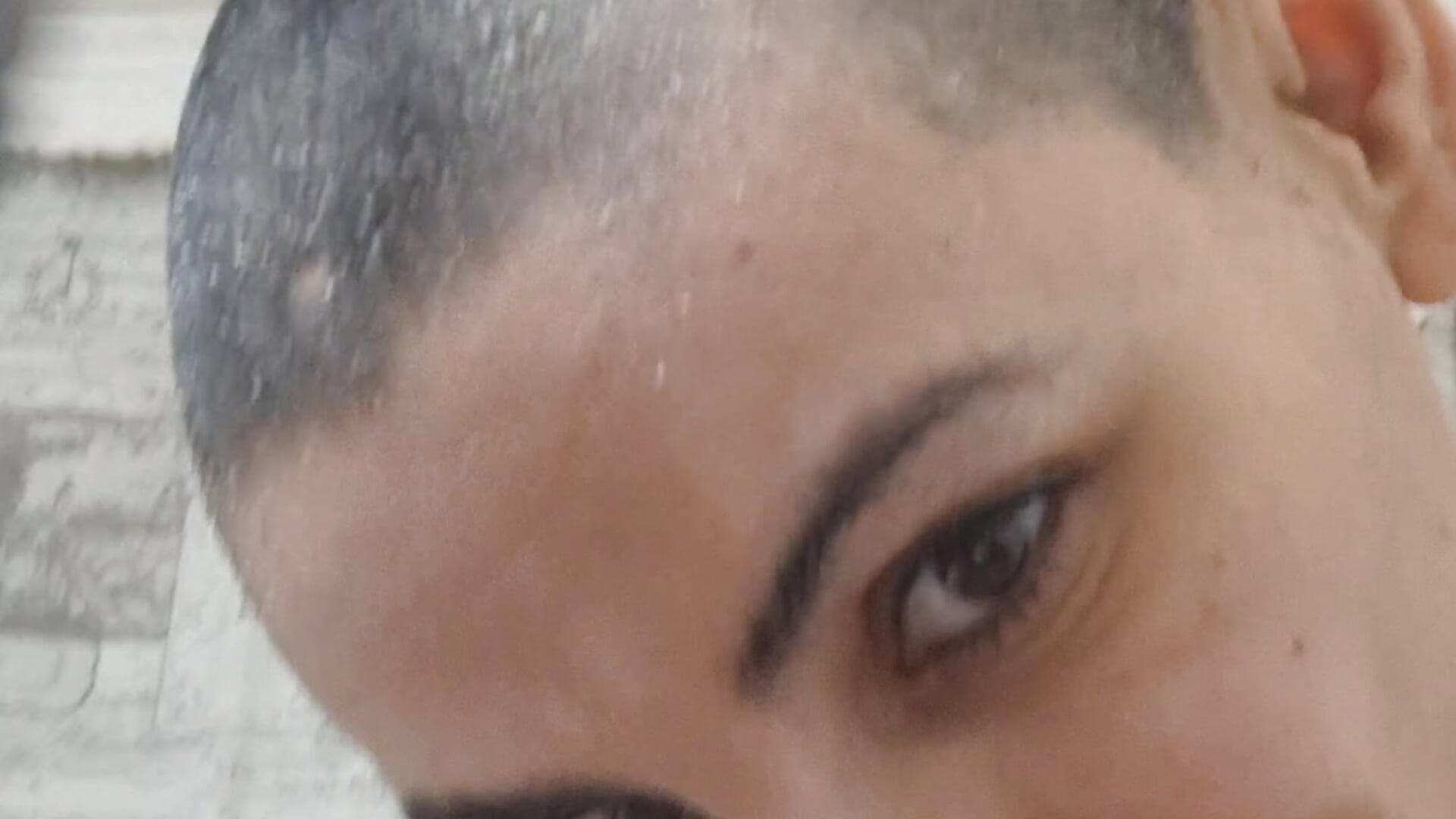 20250402_213704 SHAVE YEAR 2025 HAPPY EASTER1L🤪 - video của người mẫu cam hotSANDRA_STARR