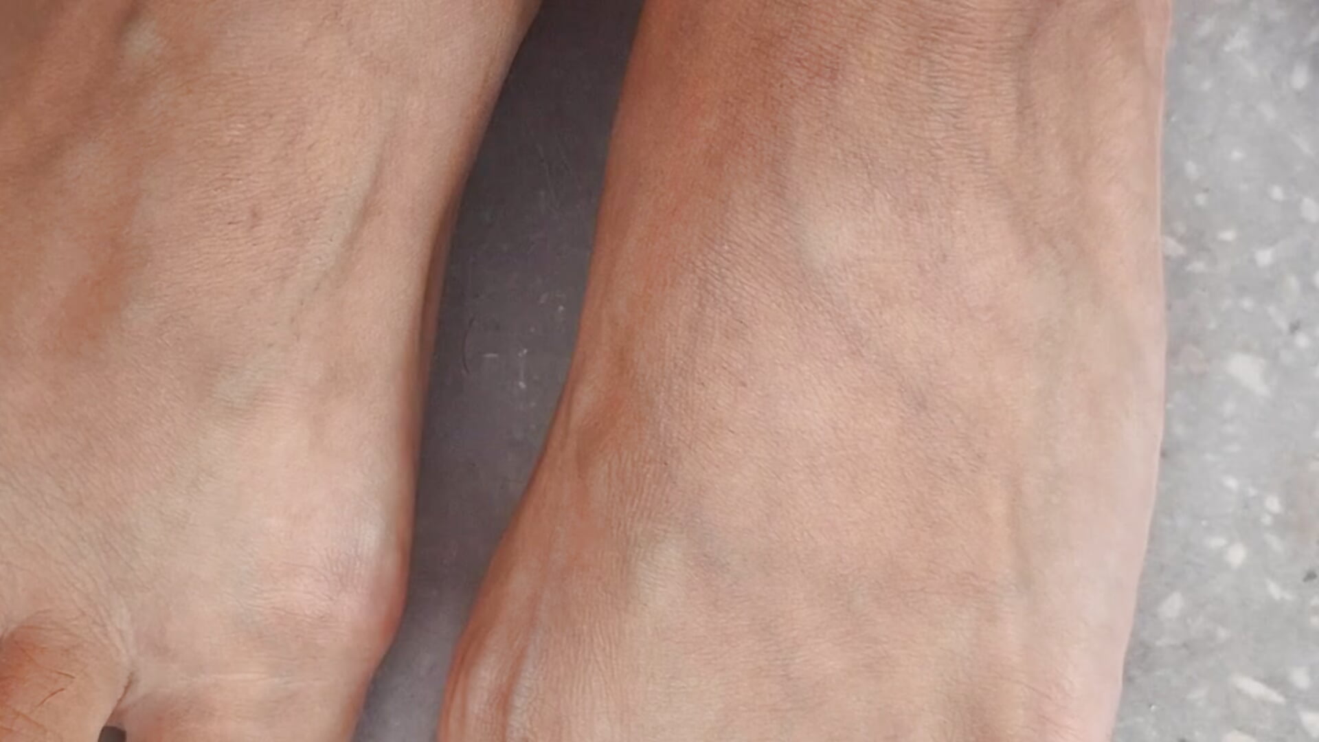 1000019677🎥🏮🪙🚪YEAR 2025  summer feets🤎🗨🦶🏽🦶🏽 - video của người mẫu cam hotSANDRA_STARR