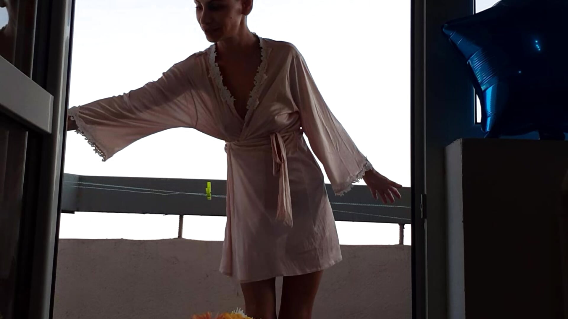 20230820_083639flowers for my new age AUGUST SPECIAL DAY SUMMER  NEW AGE 35 BURN - video của người mẫu cam hotSANDRA_STARR