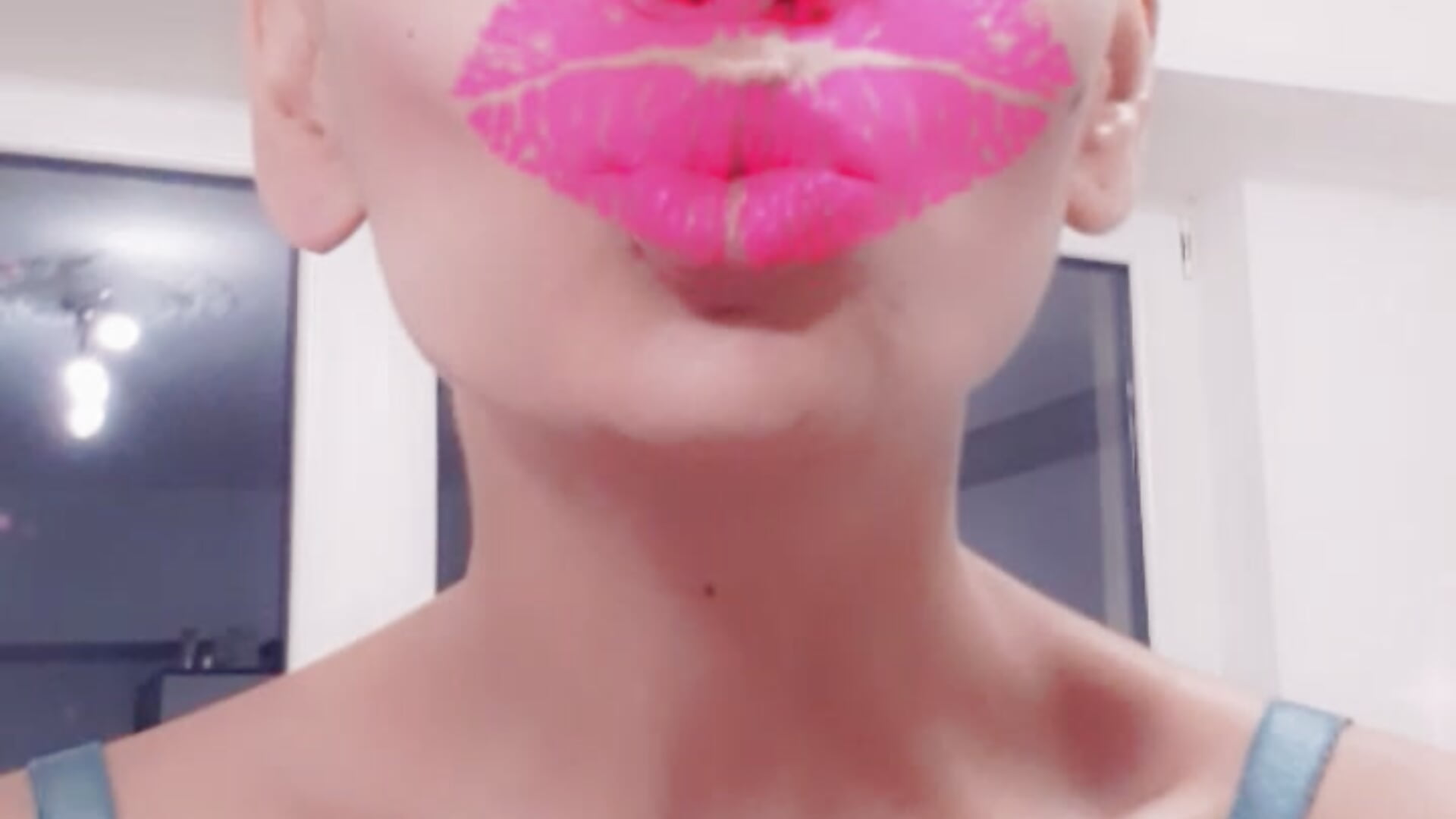 Snapchat-1964094360 20th AUGUST My Birthday - video của người mẫu cam hotSANDRA_STARR