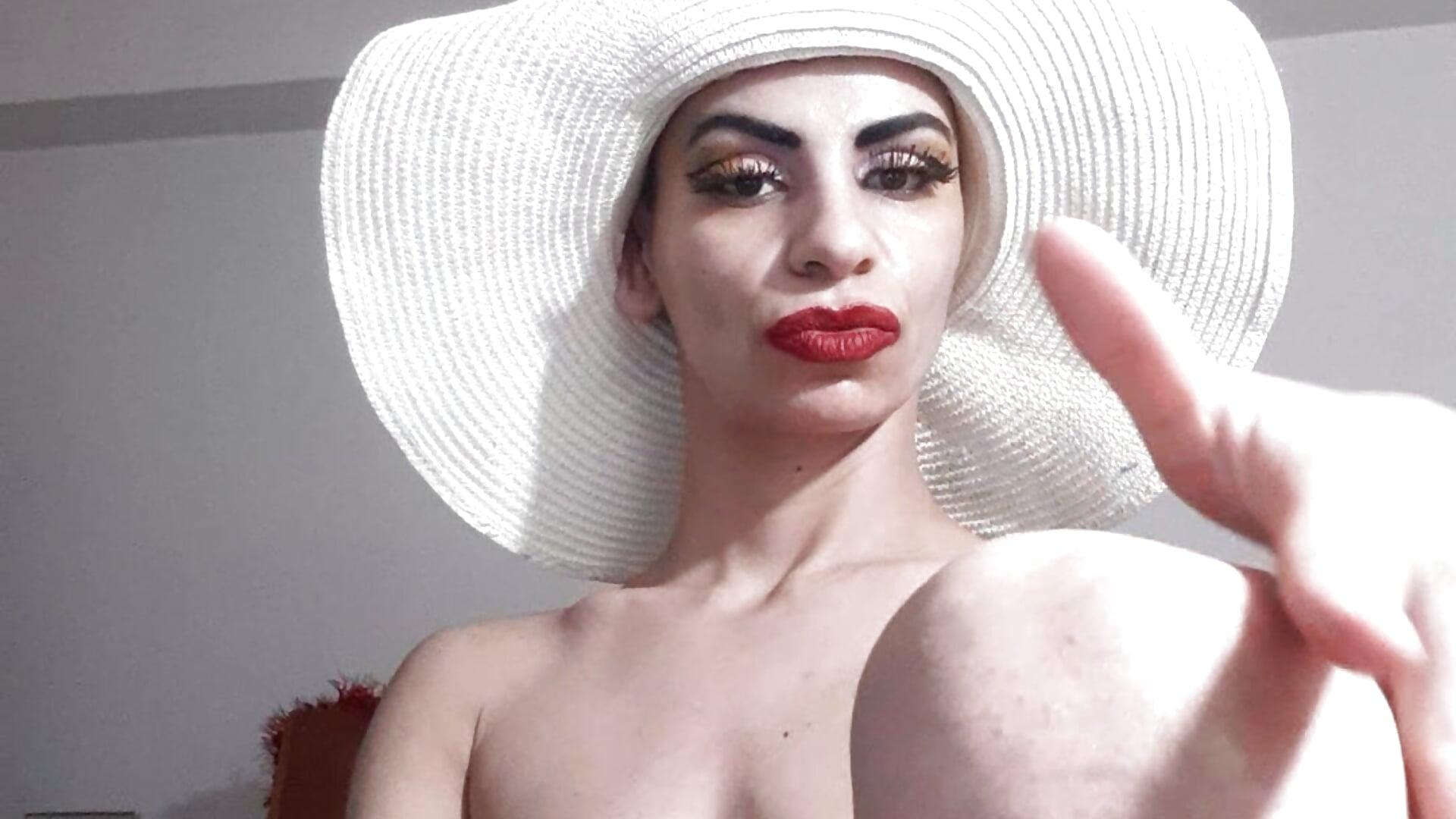 MY MARVELOUSE  TEASE - video của người mẫu cam hotSANDRA_STARR