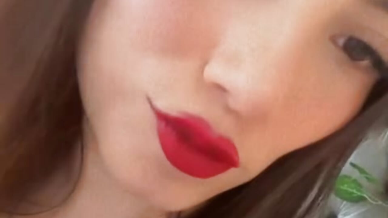 Would you cum on my pretty face? 😈🤤 - video by Kim_Blane cam model