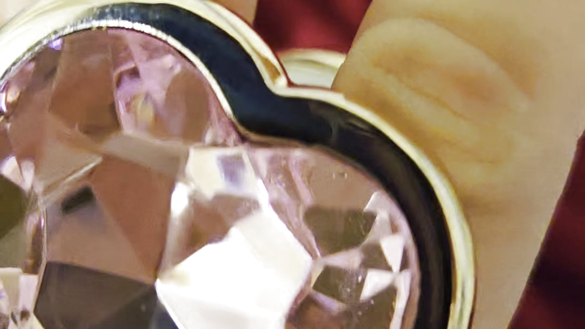 Kedvenc análplugom☺️😋 - video by Analimado18 cam model