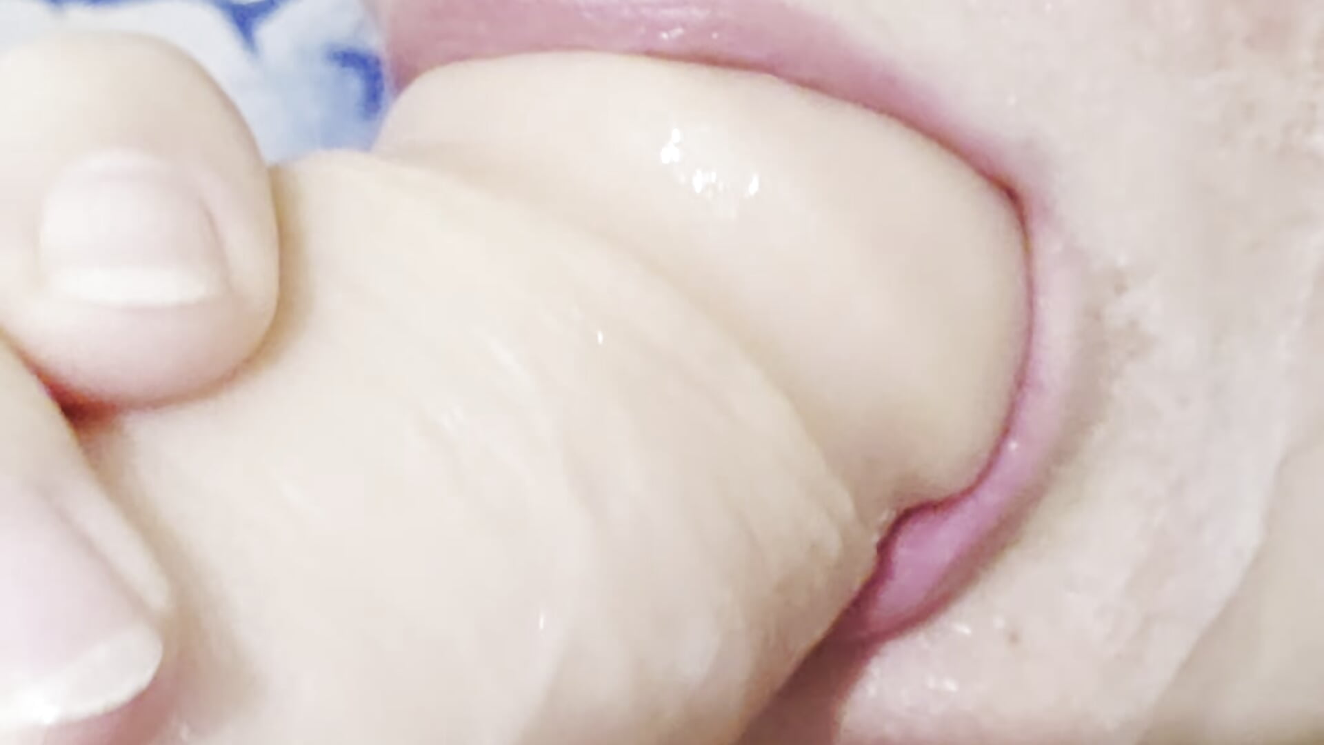 Vastag dildó szopi(részlet) - video by Analimado18 cam model