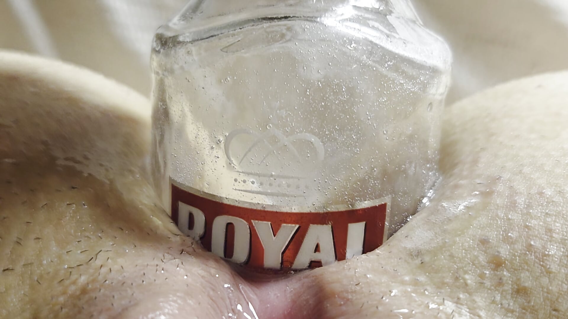 Royalt becsúsztatom a segglyukamba  🤭– Analimado18 kameramodell videója