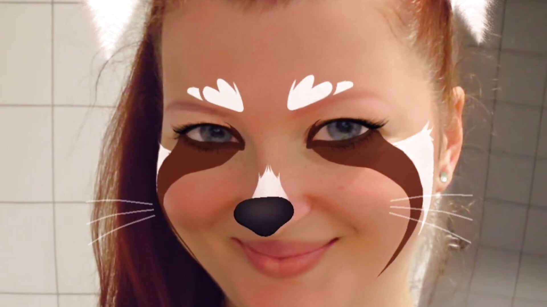 A vörös az én színem☺️ - video by Analimado18 cam model