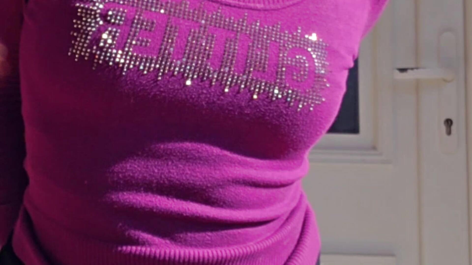 Anál plug felhelyezése az udvaron☺️🤭🤫 - video của người mẫu cam Analimado18