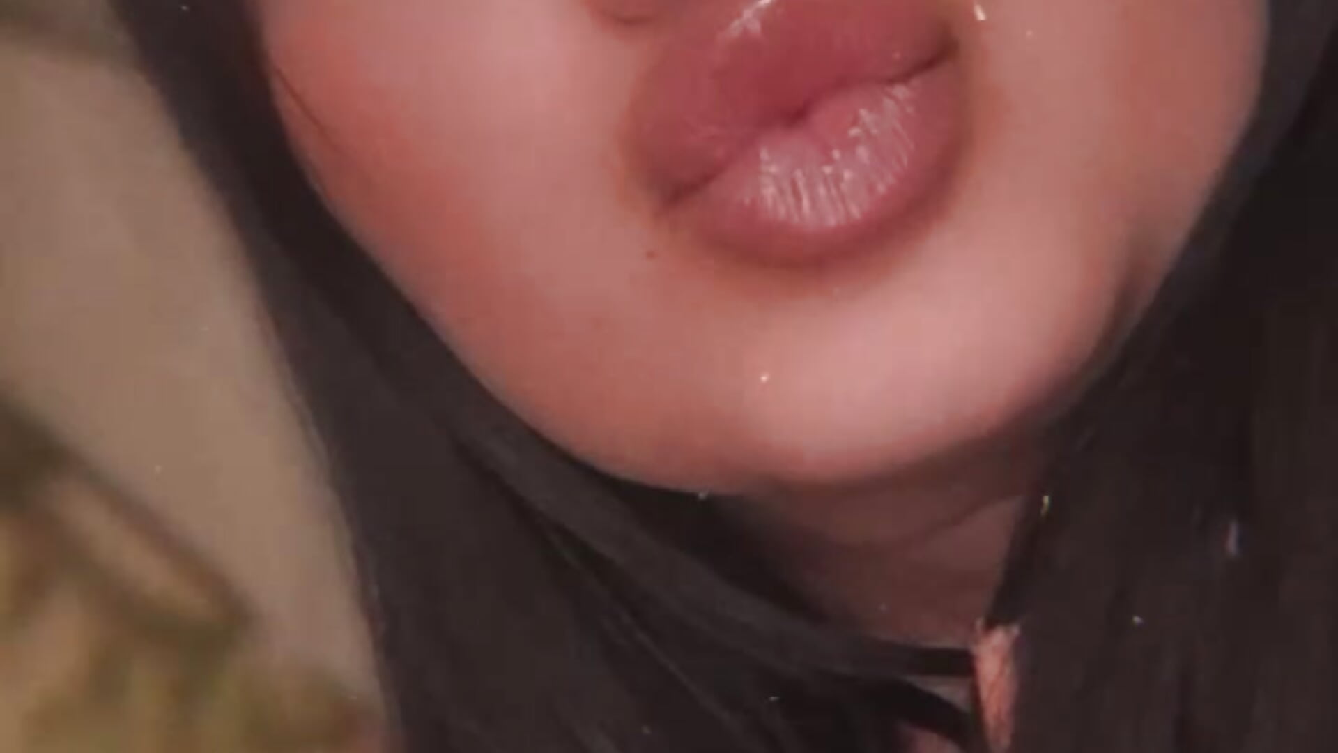 Kiss u - video by Alison____ cam model