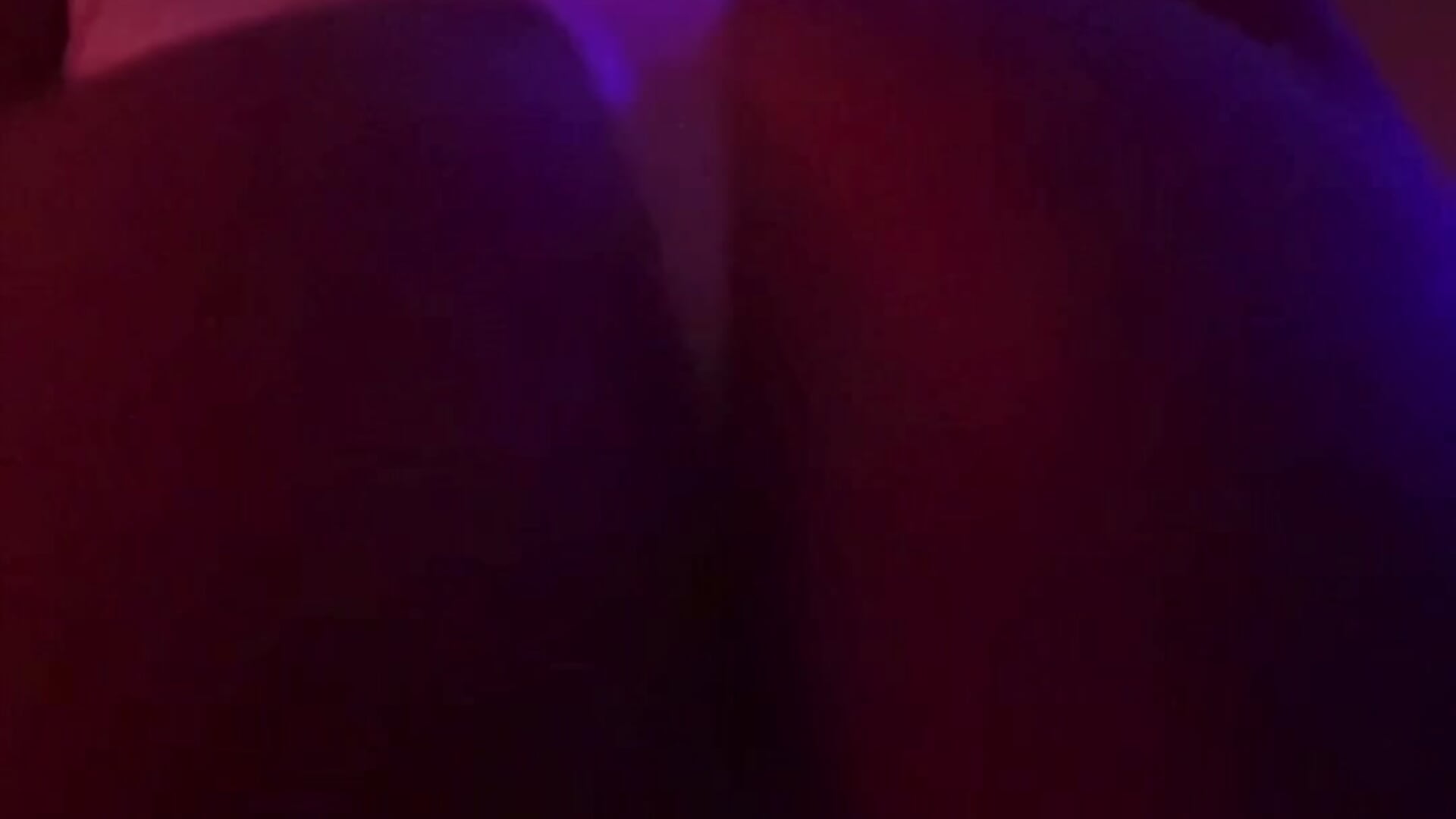 Bite me - video by DesereaRose cam model