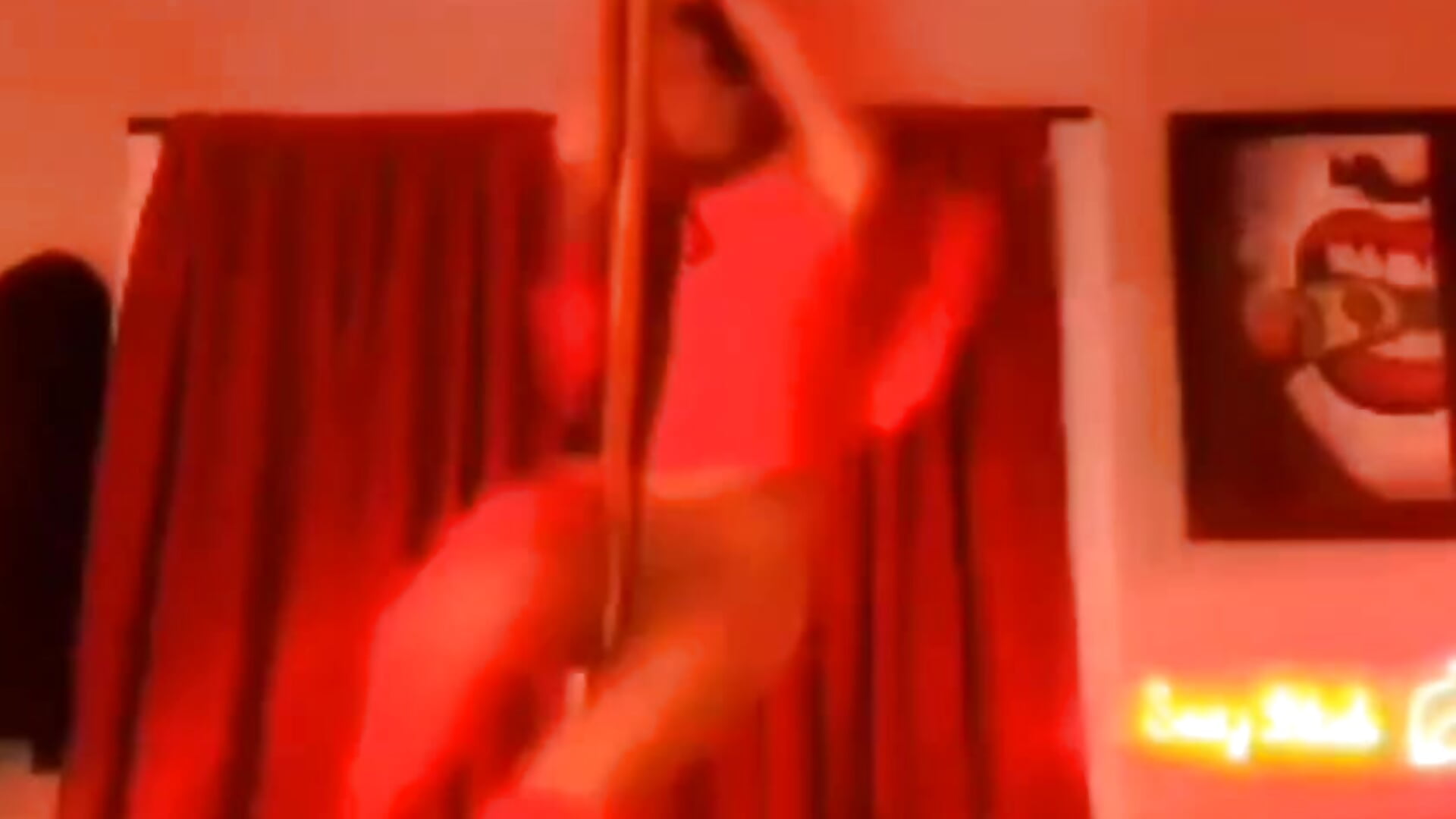 DEVIL ON A POLE - video by DesereaRose cam model