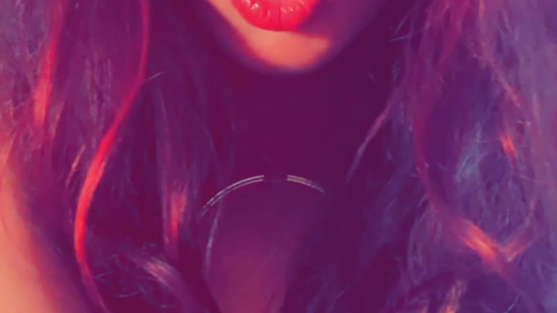 We belong way down below… - vídeo de DesereaRose modelo de câmara