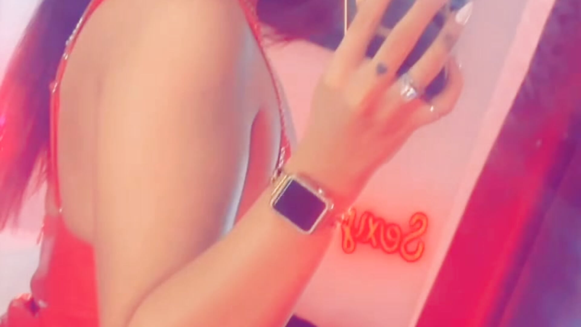 Red Devil - video by DesereaRose cam model