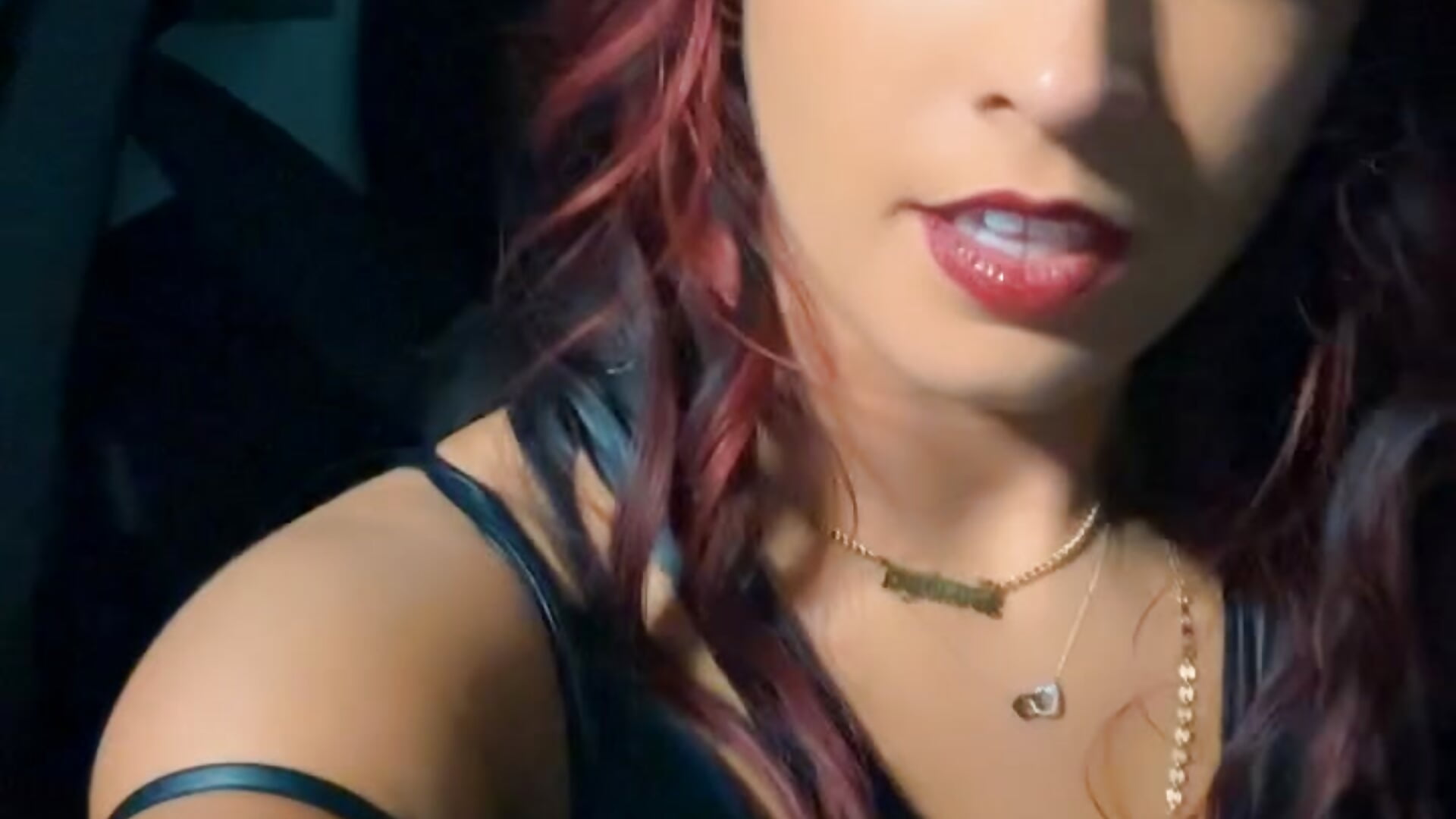 Rule 1 - parking garage = Revv it - video by DesereaRose cam model