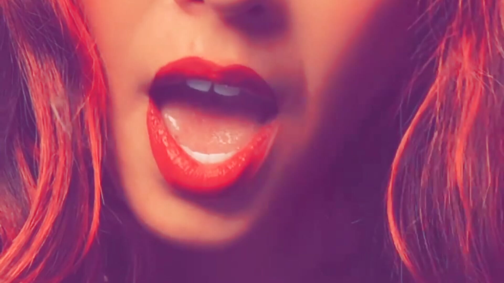 Wanna see a magic trick? - video di DesereaRose modella di cam