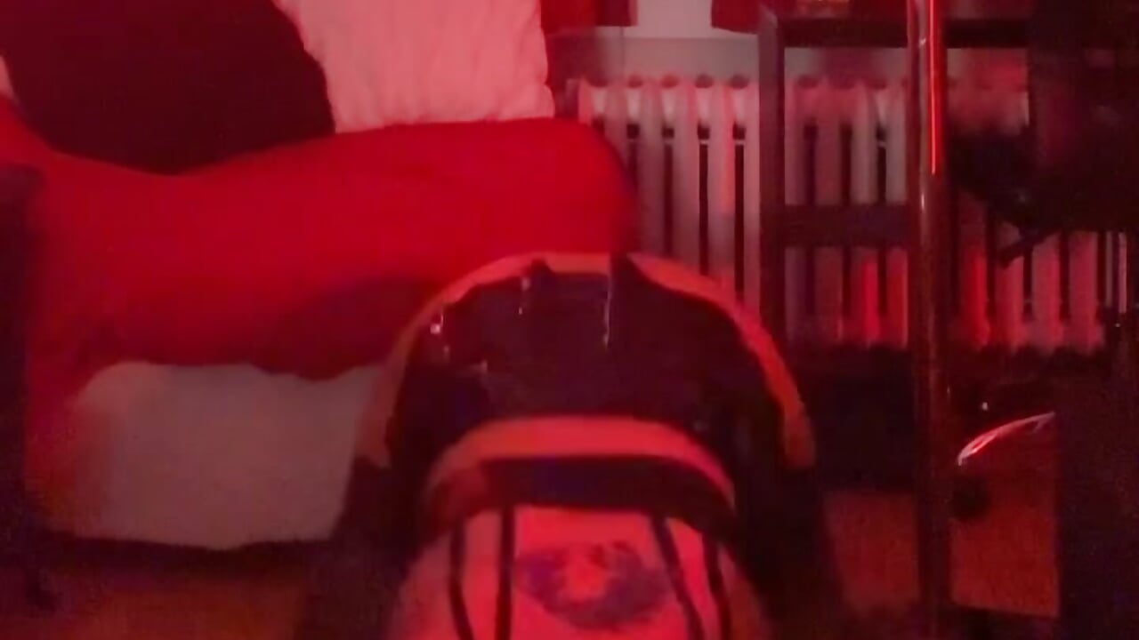 Crawl… - video by DesereaRose cam model