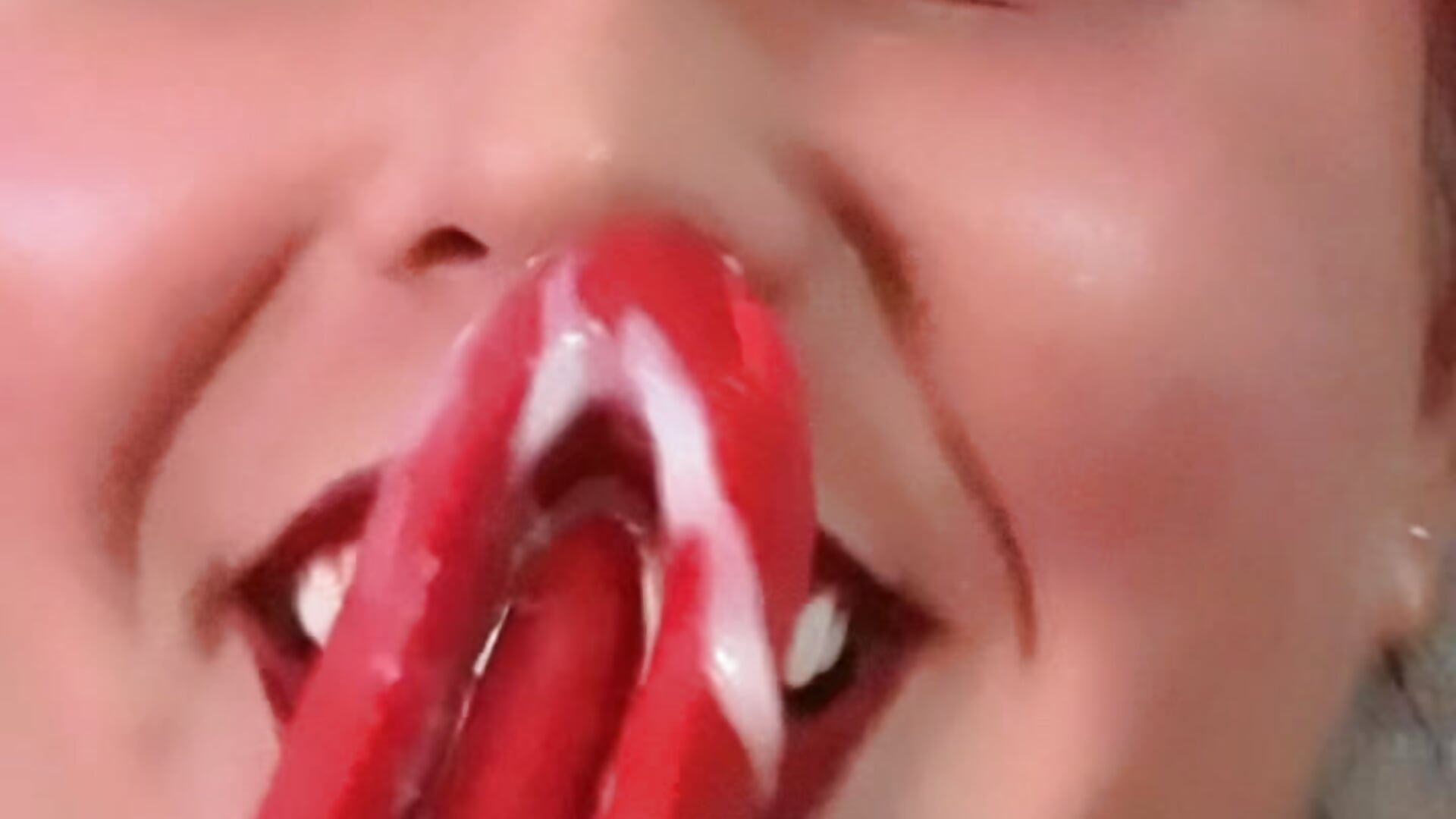 What does Des do after she cums? - video by Phoenix_May cam model